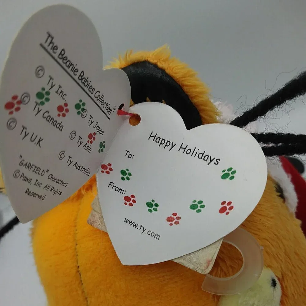 TY Happy Holidays Garfield 9in. Plush Hang & Tush Tags Retired in 2005